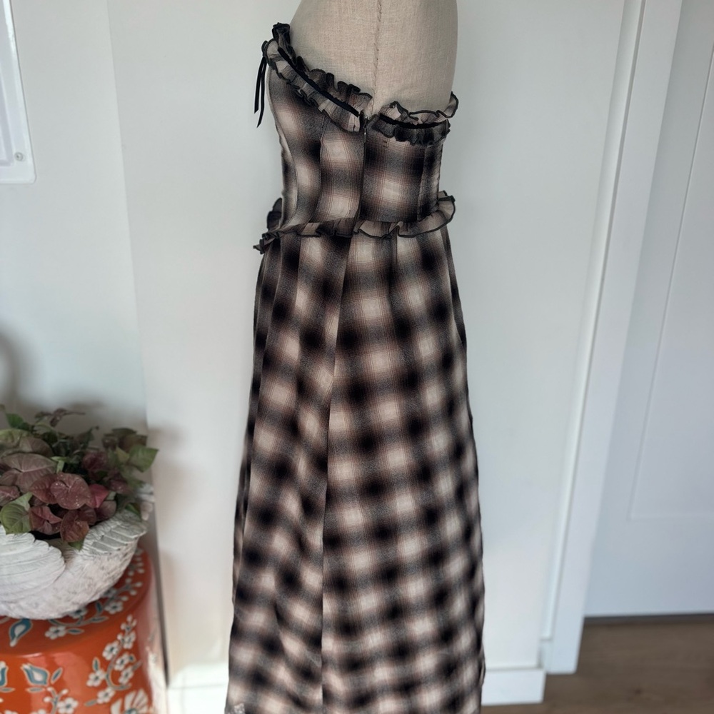 Kimchi Blue Strapless Plaid Midi Dress in Black and Cream - Picture 4 of 5